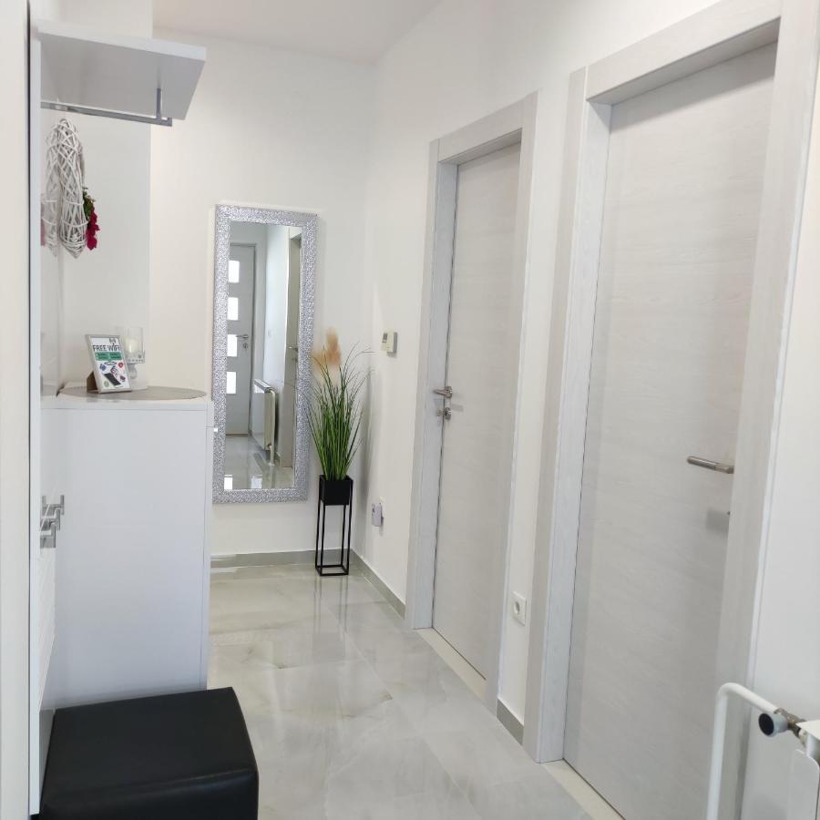 Apartman Rivana Baška Voda Eksteriør billede