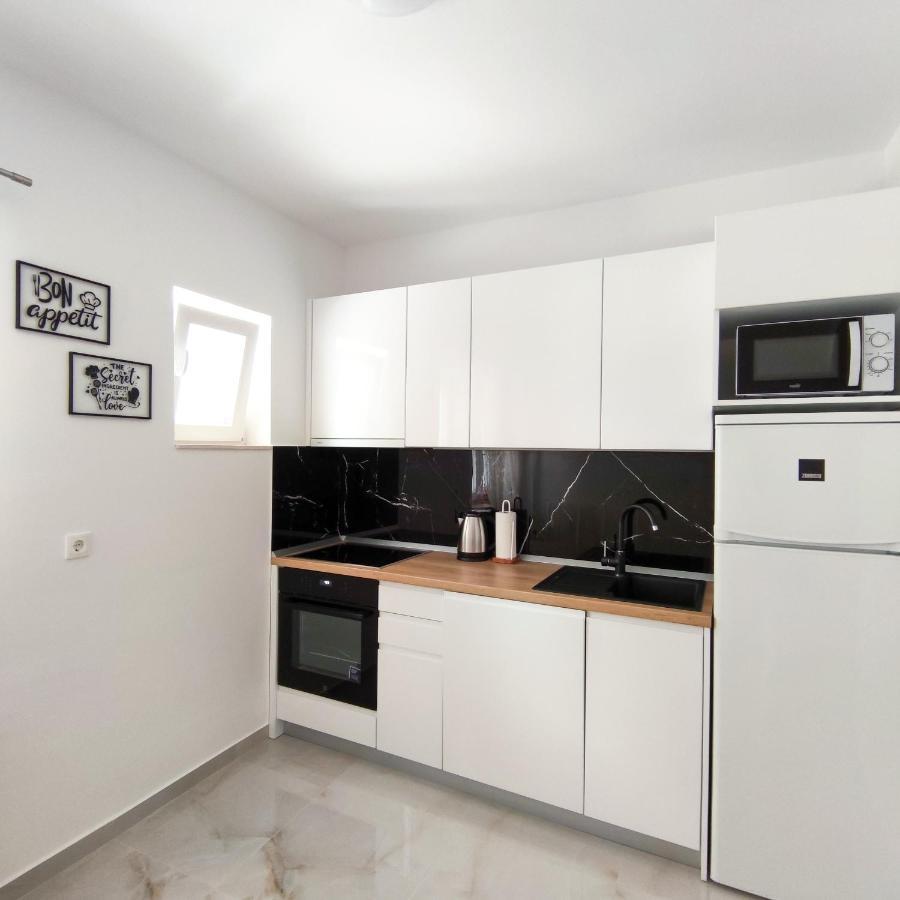 Apartman Rivana Baška Voda Eksteriør billede