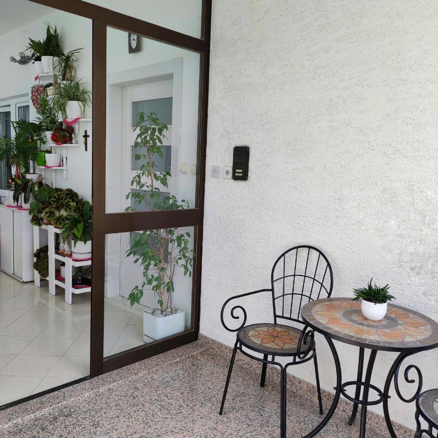 Apartman Rivana Baška Voda Eksteriør billede