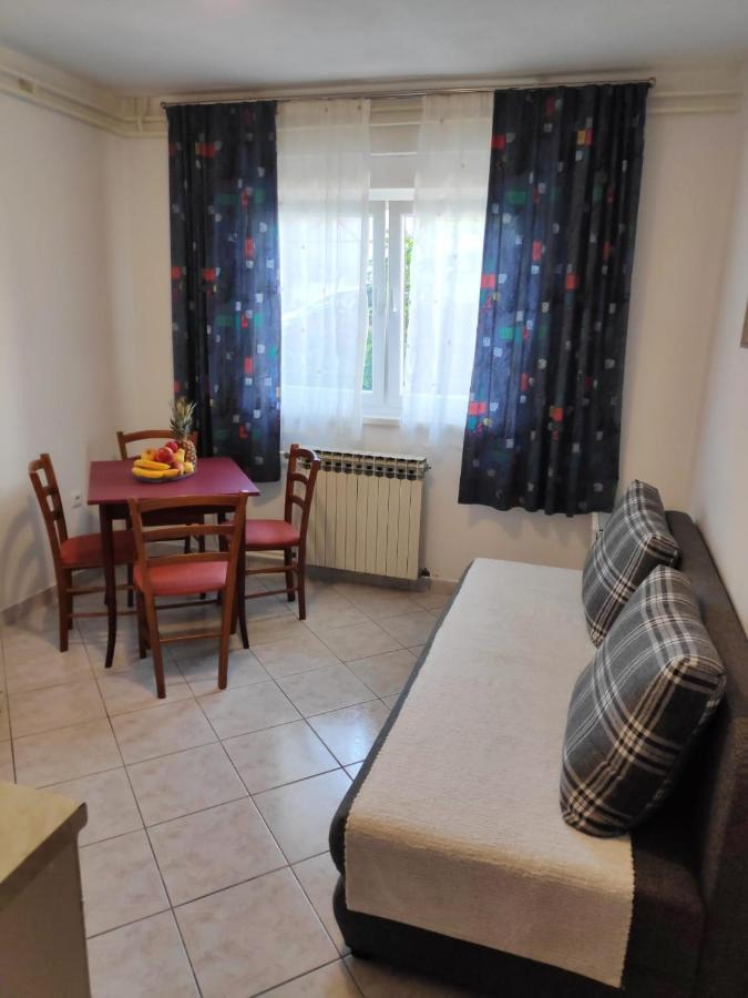 Apartman Rivana Baška Voda Eksteriør billede