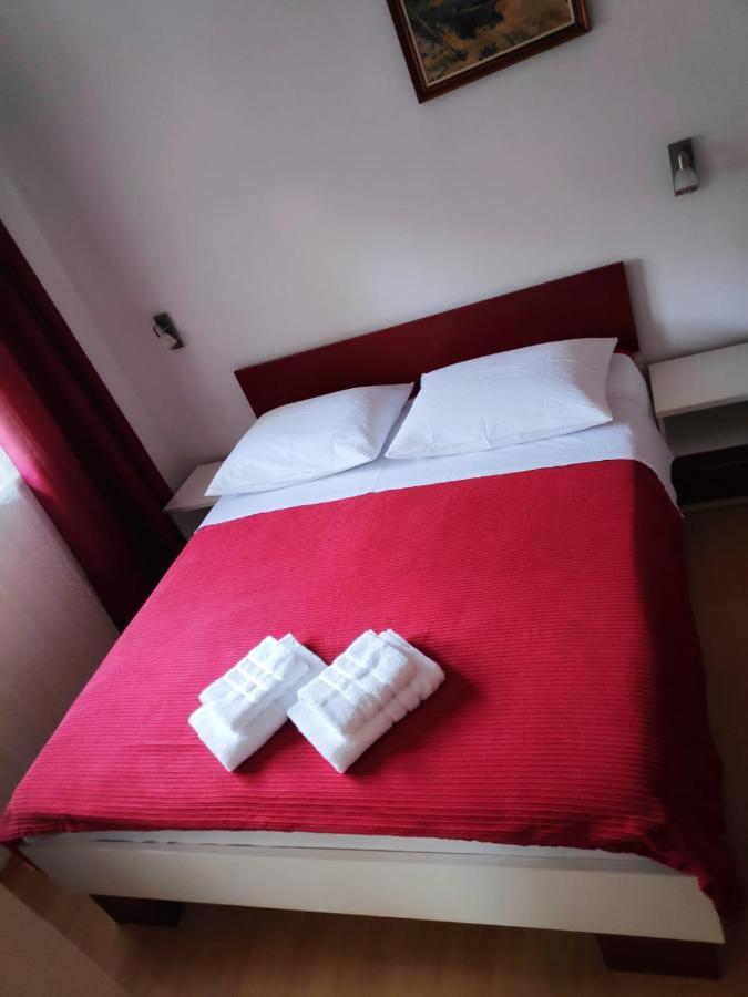Apartman Rivana Baška Voda Eksteriør billede